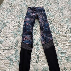 Lululemon Athletica Navy and Pink Marble Leggings